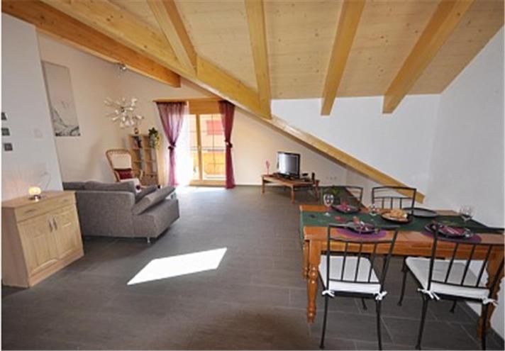 Apartmán Charming Penthouse Lauterbrunnen Pokoj fotografie